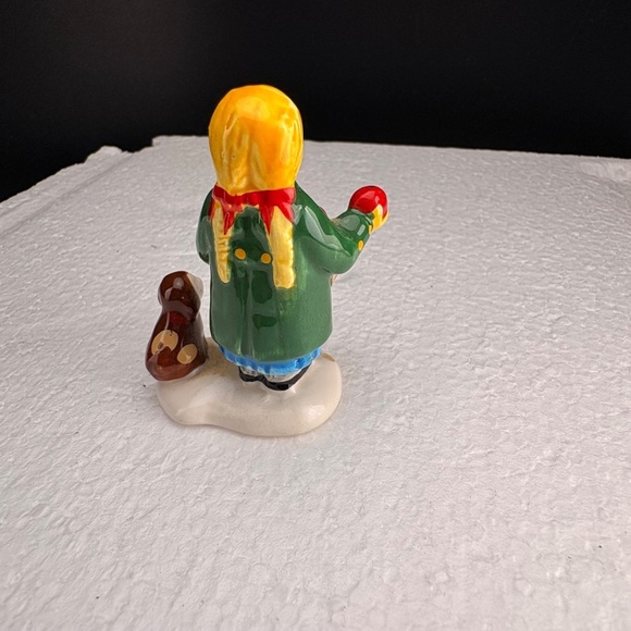 Department 56 Snow Village Girl & Apples, 2 Newsboys, Dog with House - 4 pieces - Picture 12 of 16